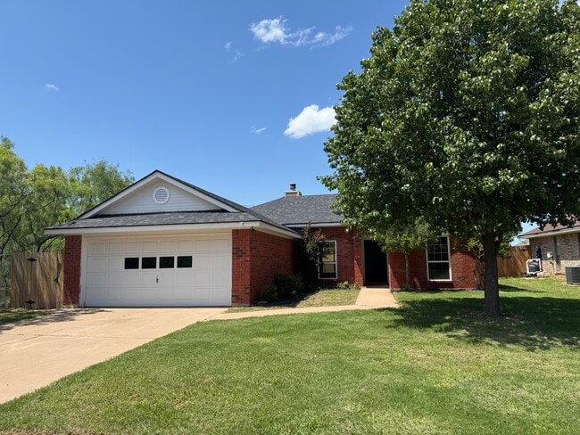 Photo - 4414 Post Oak Dr Casa