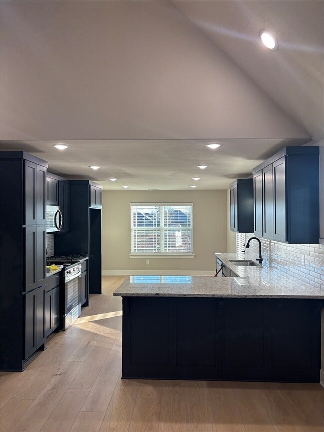 3105 SW Lovely Ln