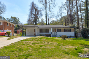 Building Photo - 2549 Fontaine Cir Rental