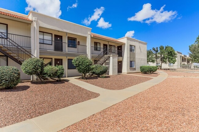 Falcon Court Apartments