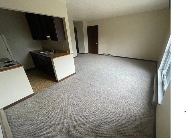 Photo - Wabash Shores Apartments