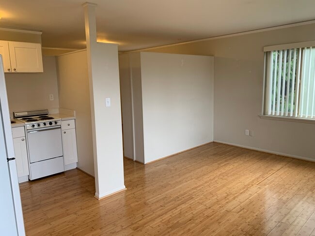 Photo - Burkewood (5409)