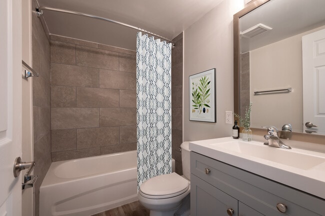 Photo - 34 Frederick Avenue