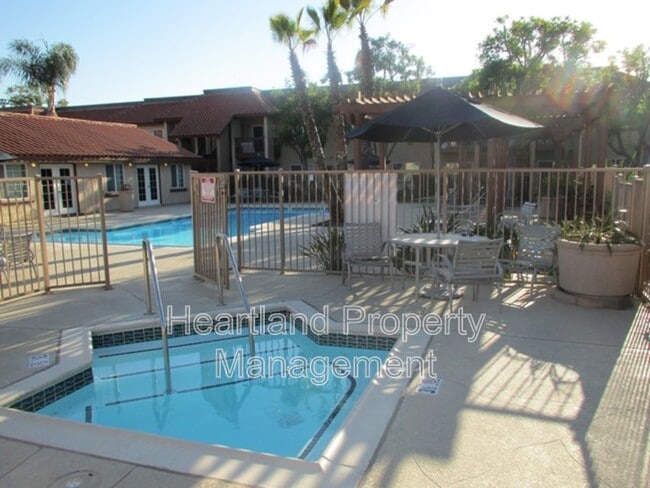 Photo - 200 Chambers St Unit #18