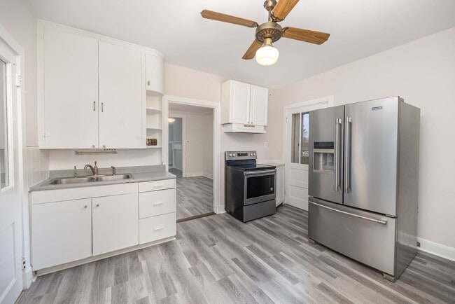 Photo - Beautiful updated 3/4 bedroom farmhouse