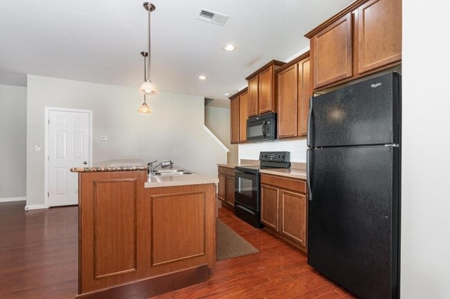 Photo - 3029 H Meridian Commons