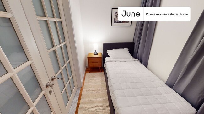 Room in Shared 3 bed/1 bath home in Upper West Side