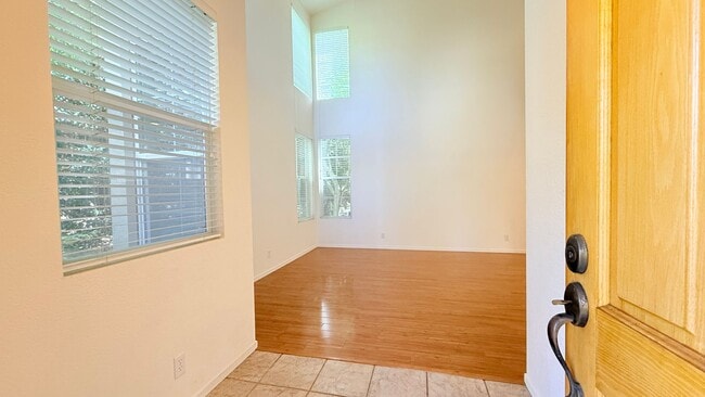 Photo - Contemporary 4BD/2.5BA Home in Vista Pointe San Ramon Near Canyon Lakes Golf Course, Available NOW!