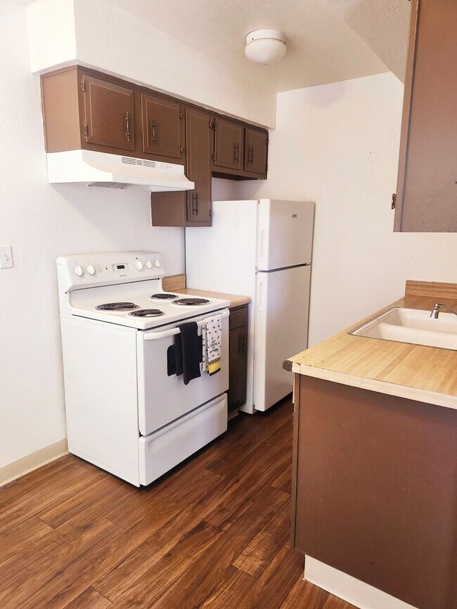 Photo - Executive Apartments