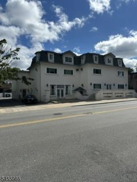 234 Main St Unit 2