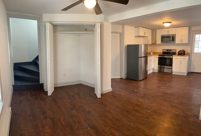 Photo - 374 Migeon Ave Unit 2