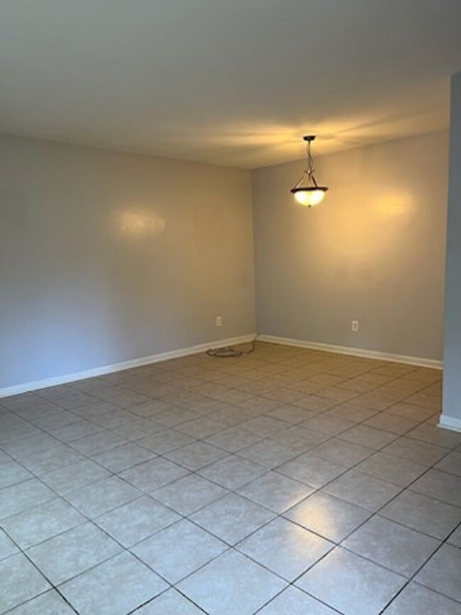 Photo - 6015 Warm Springs Ct Unit A *