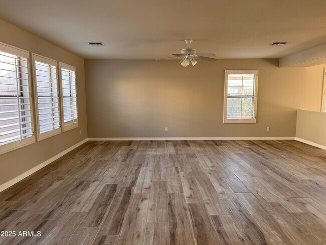 Photo - 2719 S Sailors Way