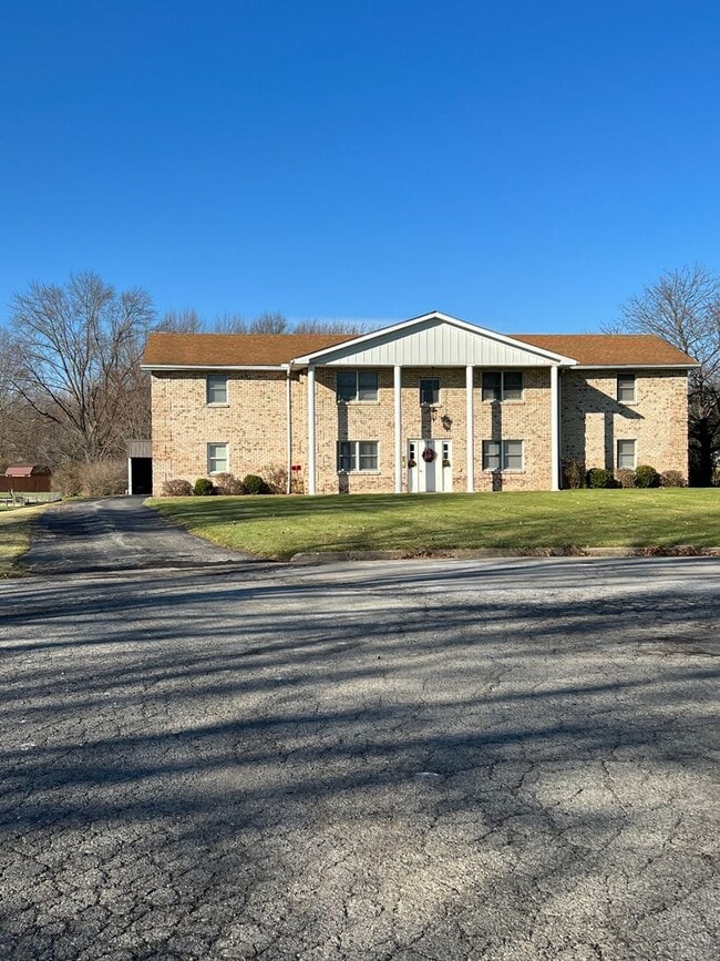 Building Photo - 8426 Colwyn Ct Unit 8426 Colwyn Ct. Apt. 1