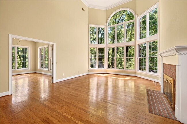 6 Merrycreek Crossing