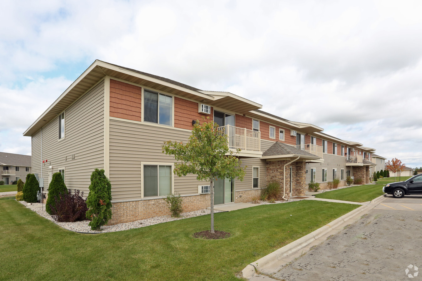 Skyline Estates Apartments For Rent In Hobart Wi Forrent Com