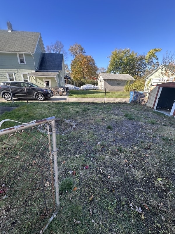 Photo - 223 E 27th St