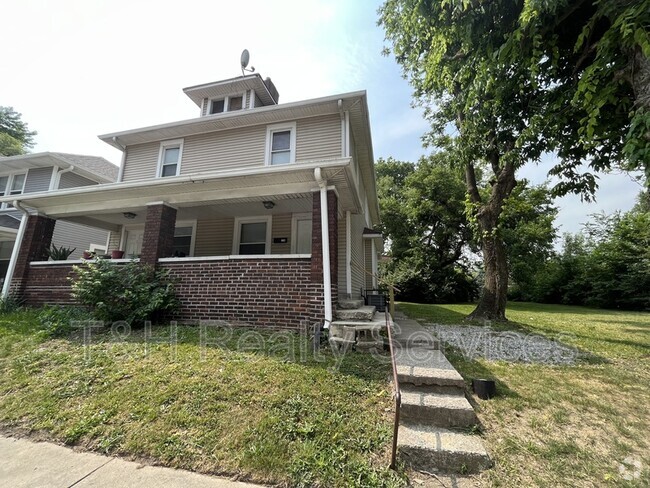 Building Photo - 329 W 28th St Rental