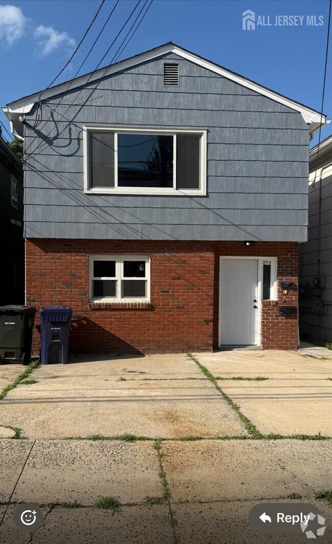 Building Photo - 354 Bruck Ave Unit 2 Rental