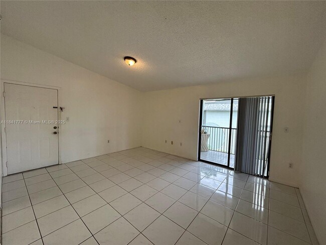 Photo - 468 NE 206th Ln Unit 201