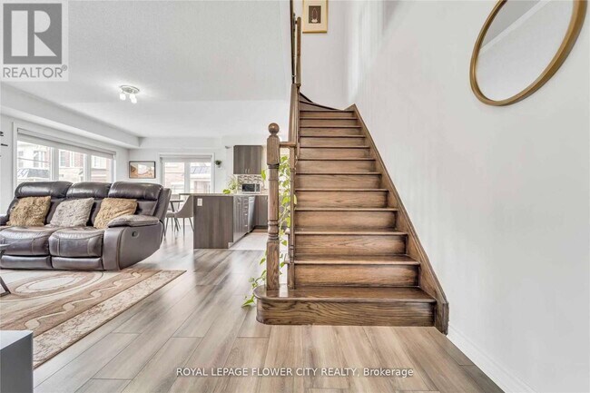 Photo - 200 Veterans Drive