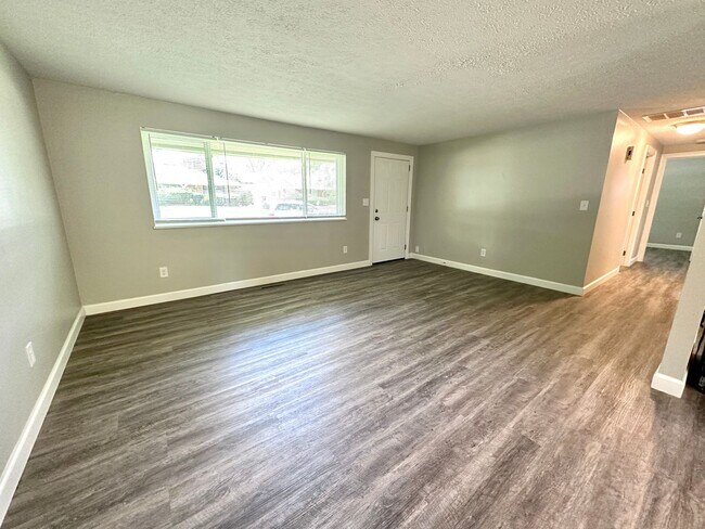 Photo - 4408 Lesher Dr