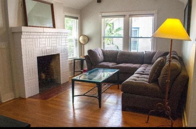 Photo - 4515 Shoalwood Ave