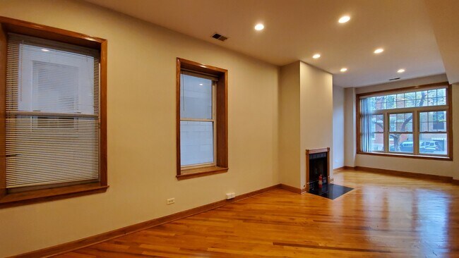 Photo - 1535 N Paulina St Unit 1