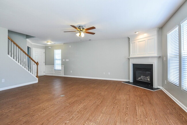 Photo - 2014 Gushing Dr