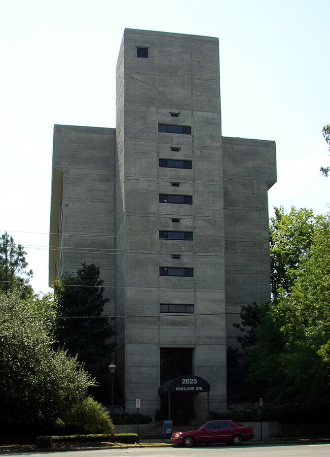 Looking southeast from 27th Street South - Kingsridge on Highland