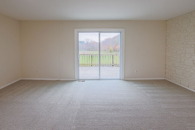 Photo - Spacious 3bdrm 1bath Home in Quiet Community