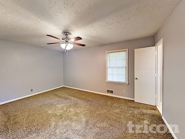 Photo - 4076 Parkway Cir NW