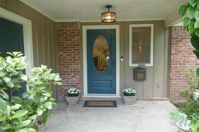 Building Photo - 6409 Edloe St Rental