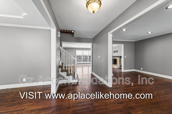 Photo - 10508 Reeder St