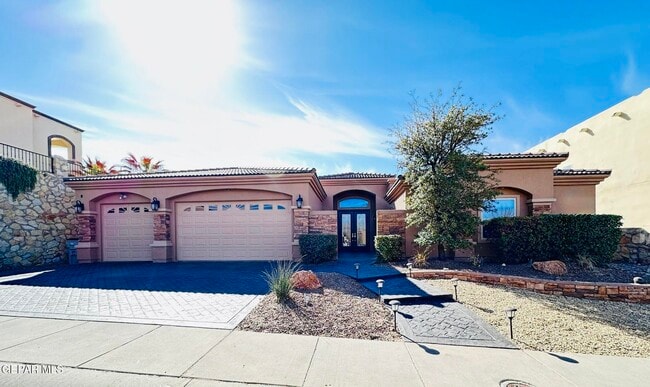 Building Photo - 1332 Calle Lago Dr Rental
