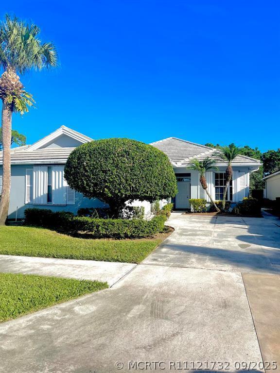 Photo - 304 NW Bentley Cir