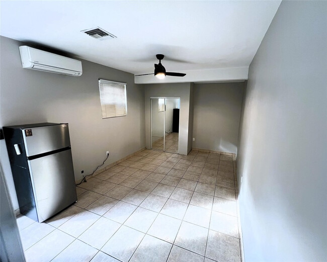 Photo - 2726 Adams St Unit 3