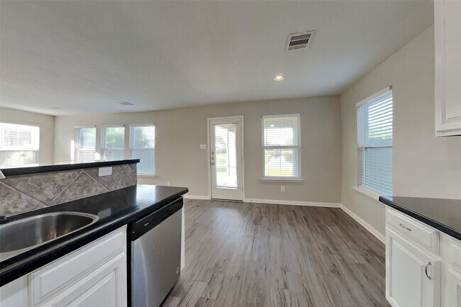 Photo - 3119 Peachstone Pl