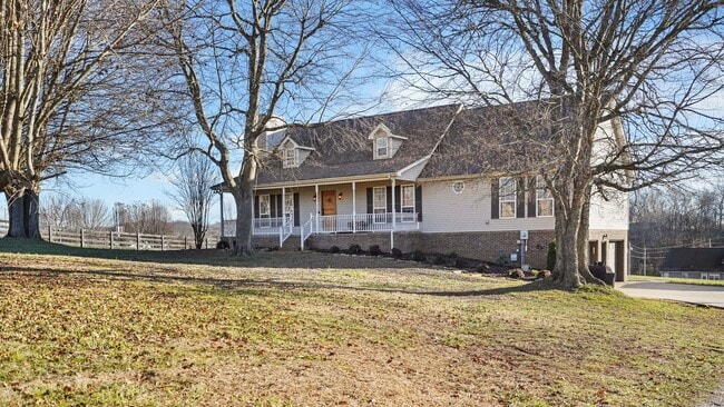 Photo - 649 Charles Ln