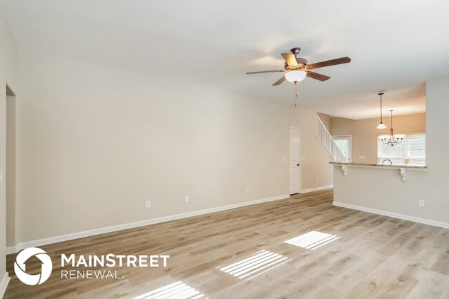 Photo - 247 Donna Dr