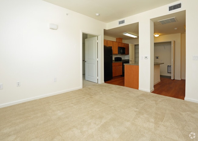 2BR,2BA/860SF/Living Room - B Hillside West Seniors