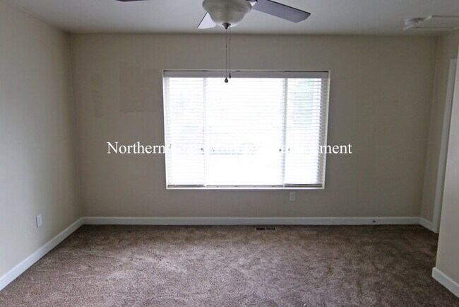 Photo - 1 Bed 1 Bath Lower Unit Unit 2