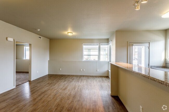 3BR, 2BA - The Hendrix