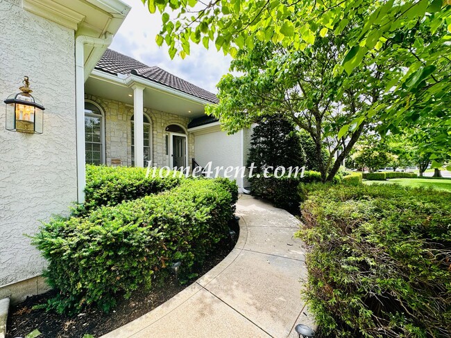Photo - Exceptional 1.5 Story Home in the Prestigious Loch Lloyd Community!