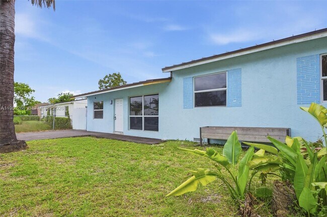 Photo - 2280 SW 43rd Ave