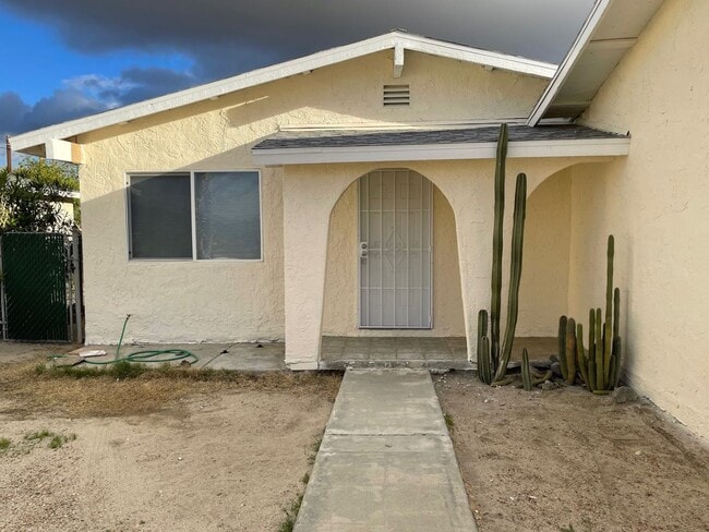 Photo - BEAUTIFUL UPGRADED 3 BED 2 BATH
