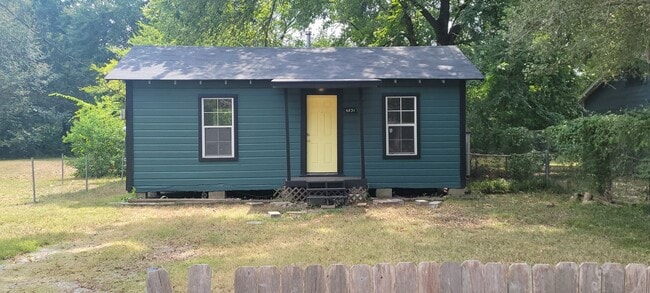 Adorable 1 bedroom/1 bath home! - Adorable 1 bedroom/1 bath home!