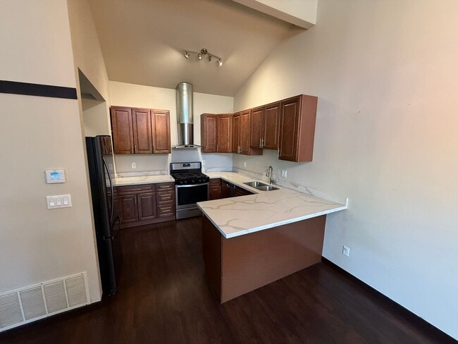 Photo - Beautifully Updated Spacious Townhome!