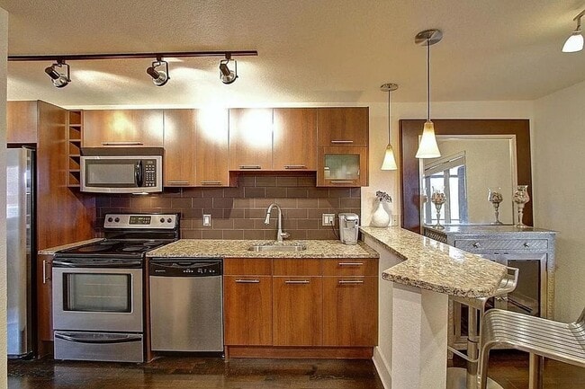 Photo - West Wash Park Condo | 1BD | In-Unit W/D | Parking Included