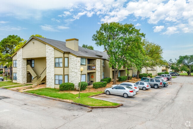 Polo Club Apartments